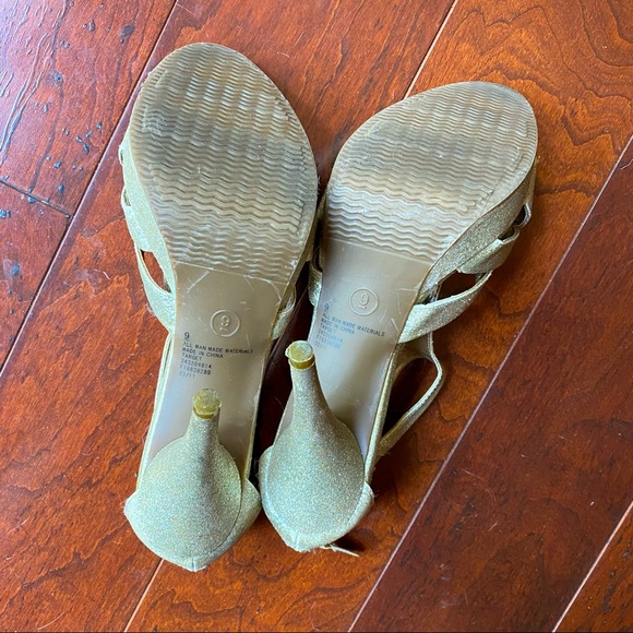 Mossimo high heeled sandals - Picture 7 of 7